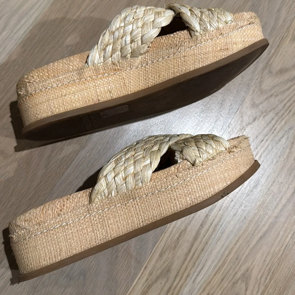 Dolce Vita Clear Women's Woven Sandals in Cream raffia